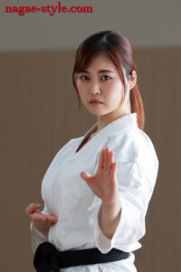 強い人妻を力づくでものにする ~プライド高き女空手家のいやらしい肉体~ 望月あやか